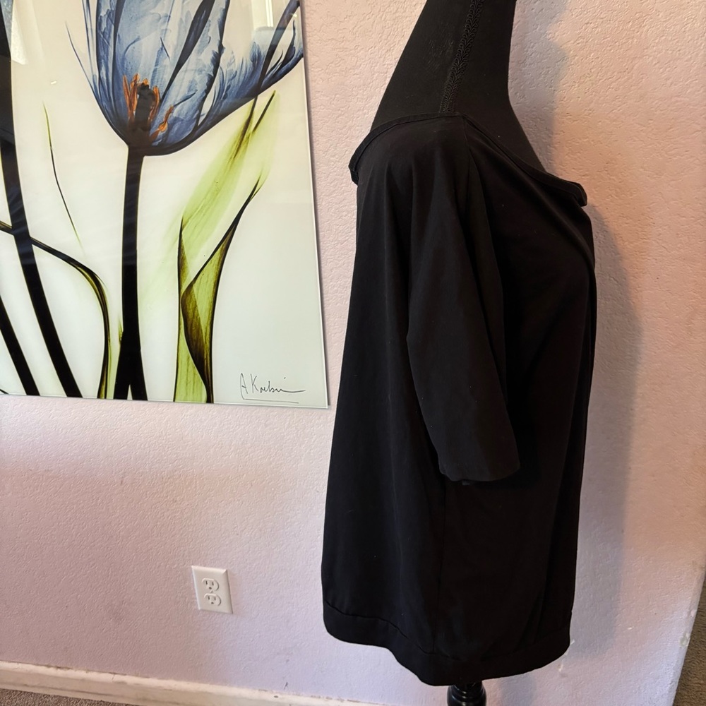 Women’s black shirt size XL - Picture 2 of 6